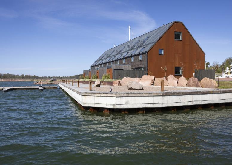 Exteriör med havsutsikt