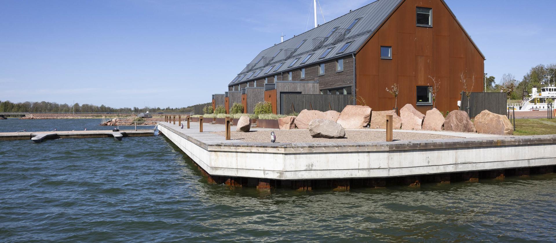 Exteriör med havsutsikt